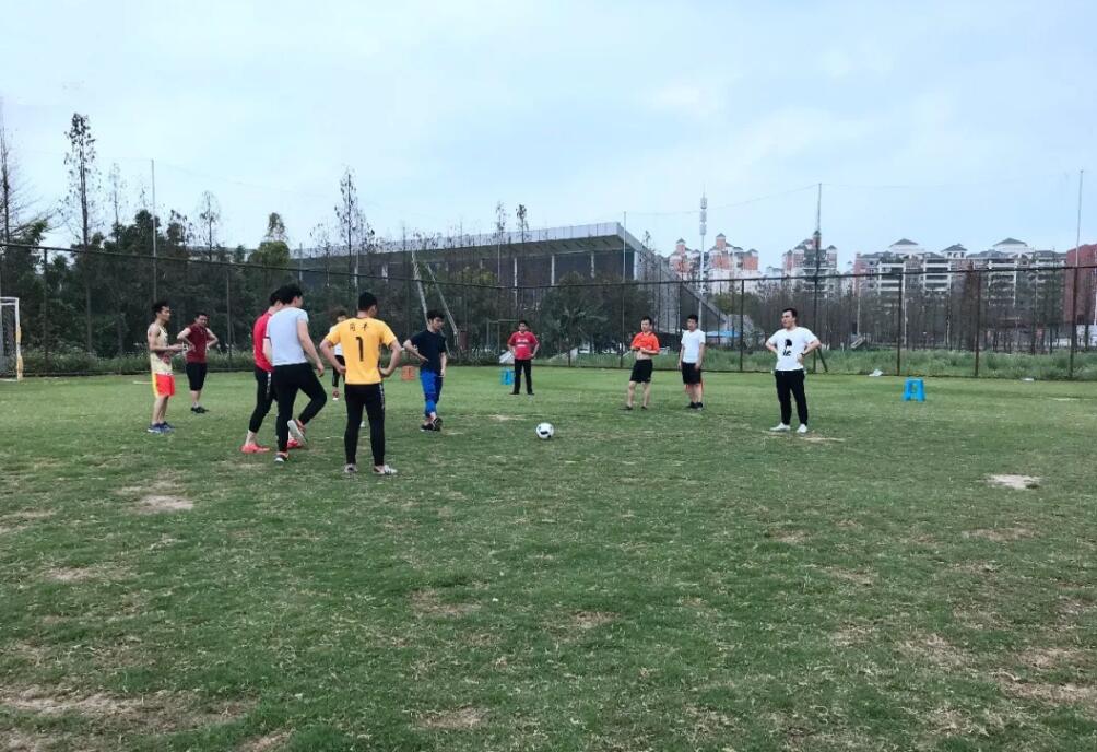 深夜导航福利APP深夜18禁下载足球比賽